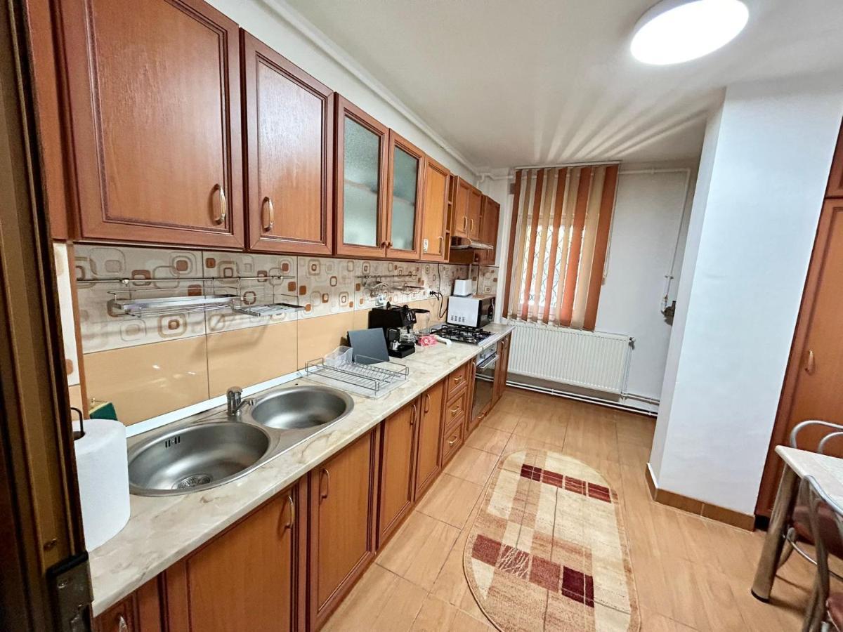 Jad - Familiy 4 Rooms Apartment - Near Forest And Historic Center - Racadau Brașov Exterior foto